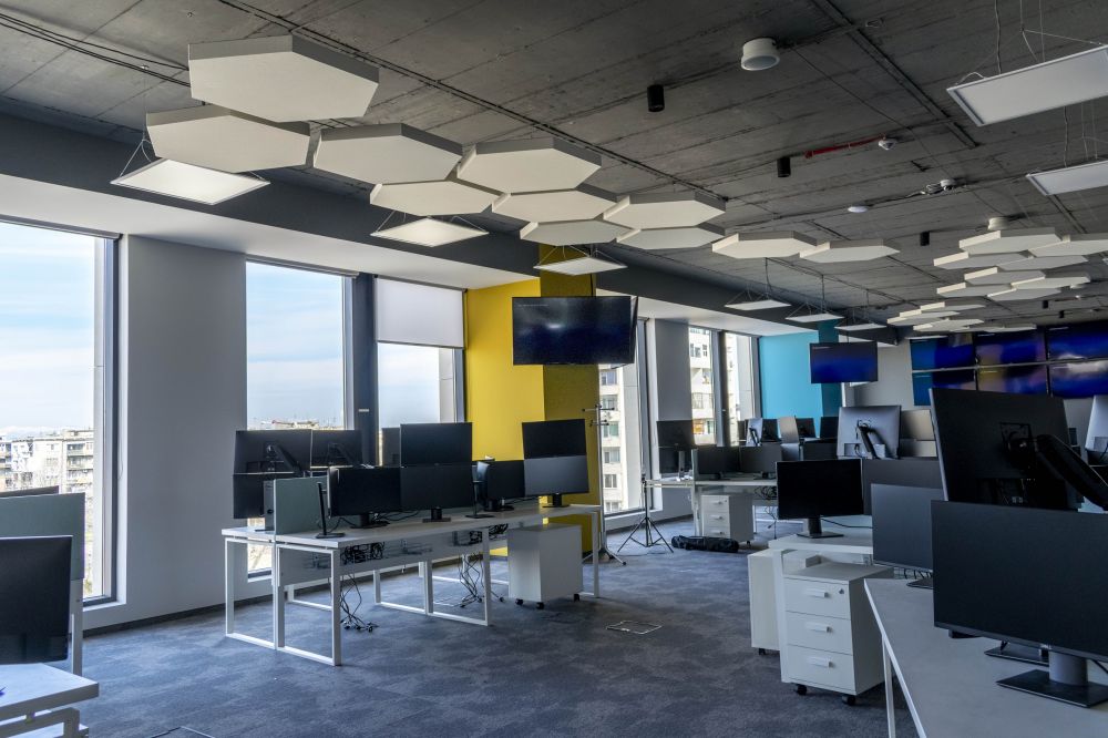 Acoustic baffles an IT office