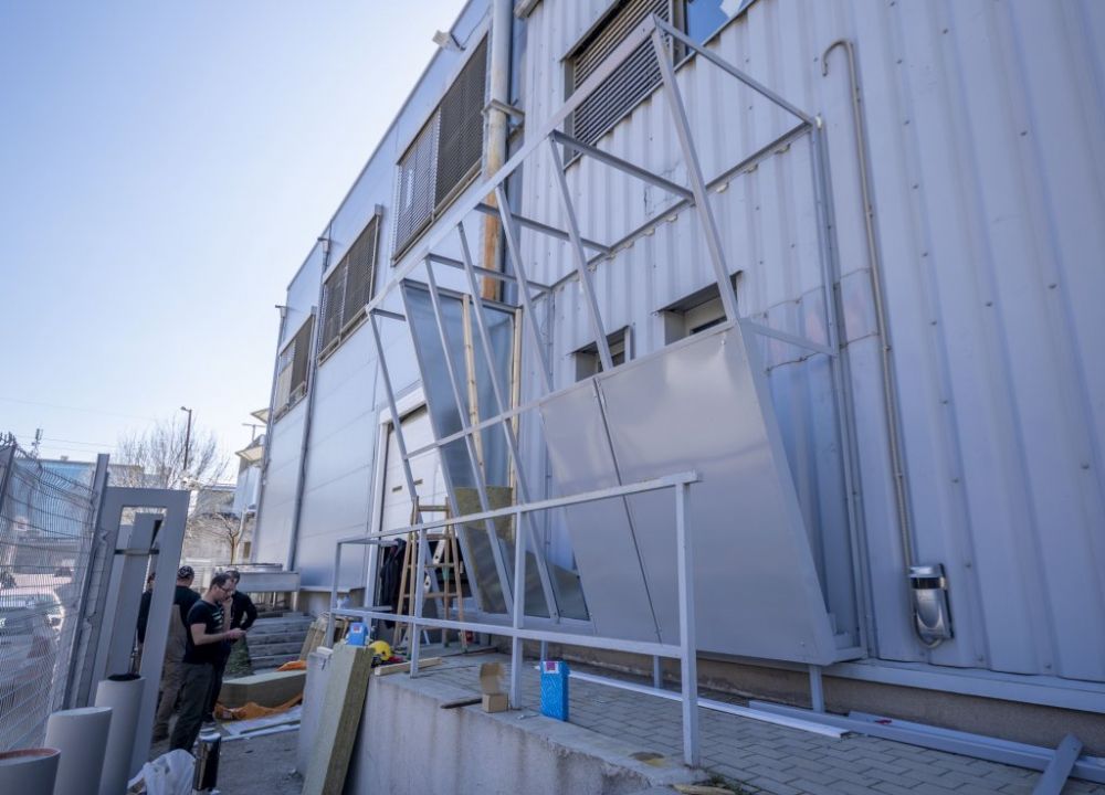 Sound isolation of a generator in Telenor