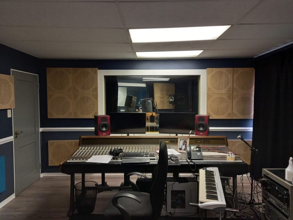 Acoustic Treatment of David Gresham Studio