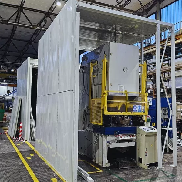 Soundproof Cabin for a Noisy Machine