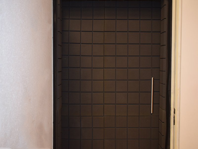 Acoustic comfort in multifunctional hall