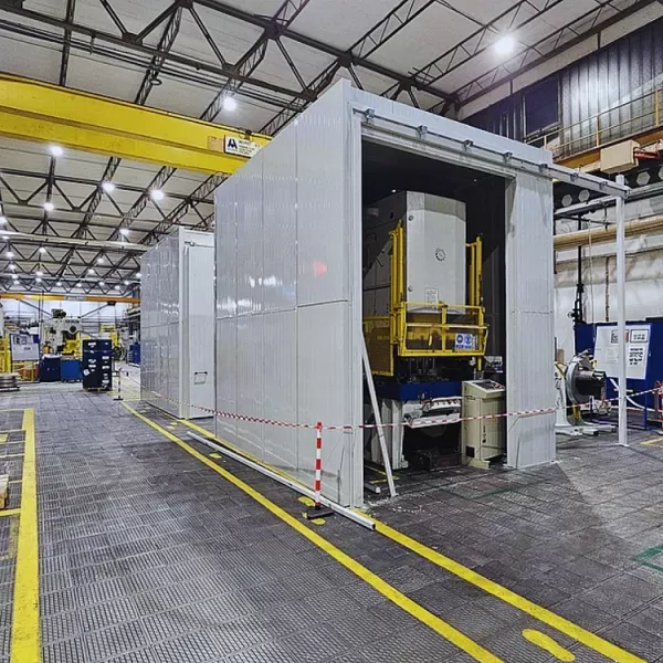 Soundproof Cabin for a Noisy Machine
