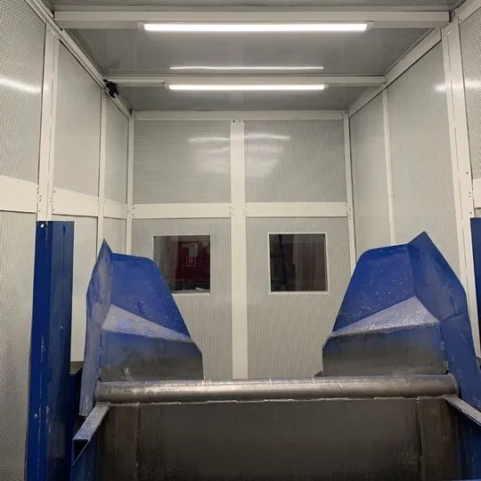 Soundproofing of Noisy Machine in Industrial Hall – BOGE Elastmetall