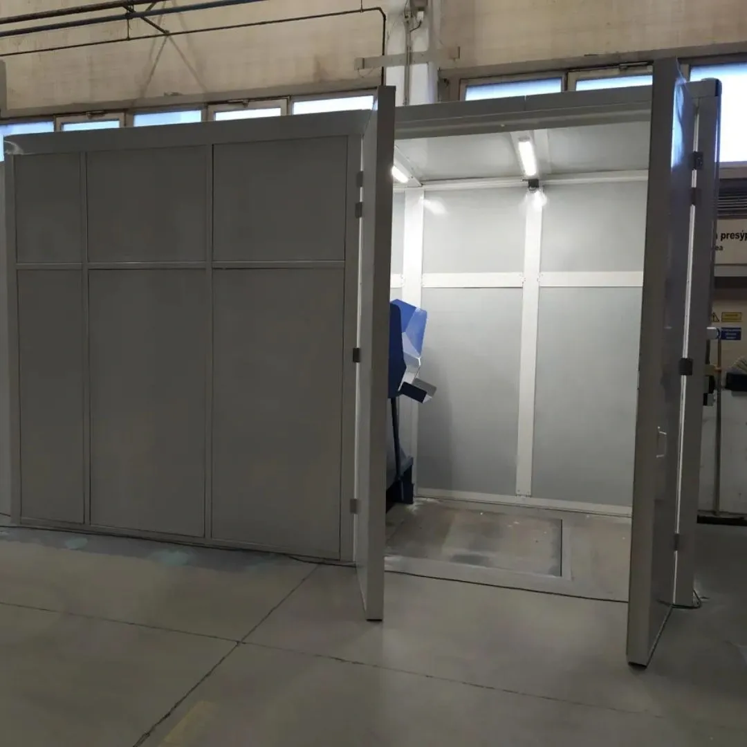 Soundproofing of Noisy Machine in Industrial Hall – BOGE Elastmetall