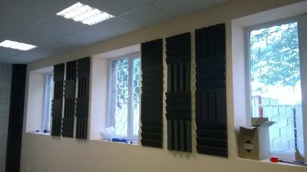 Improving Acoustics in a Modern Open Theatre