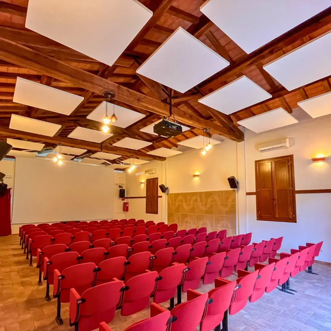 Cinema Acoustic Solution for Isola dElba